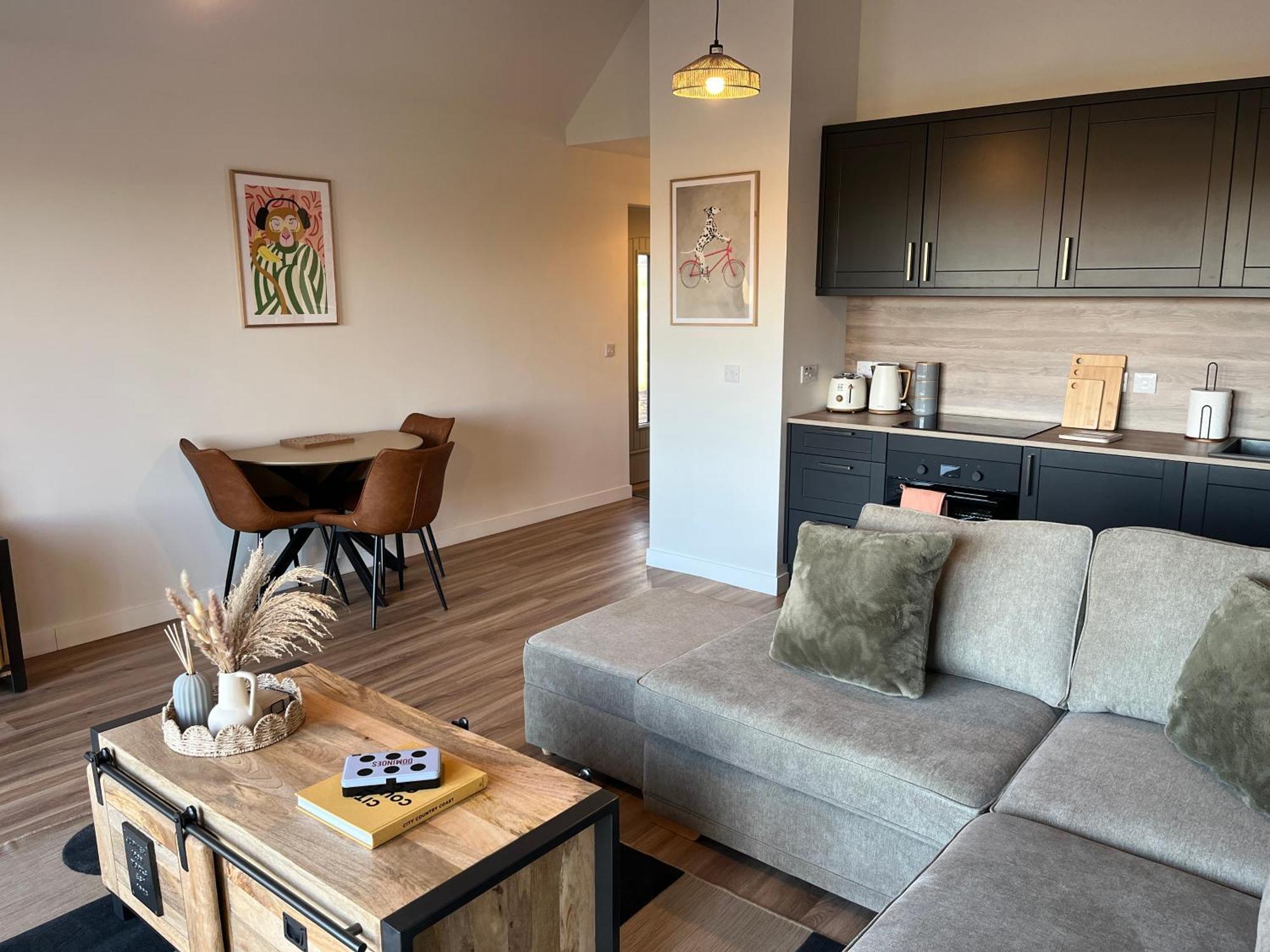 Thrumster - 3 Luxurious Self Catering On The Nc500, 2 With Hot Tubs Villa